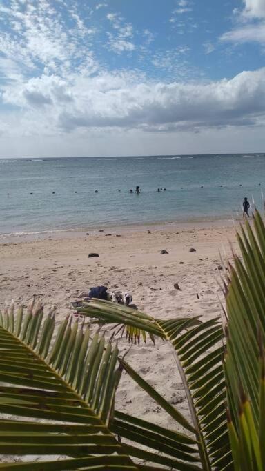 Westside Holidays Flic En Flac Beach Екстериор снимка